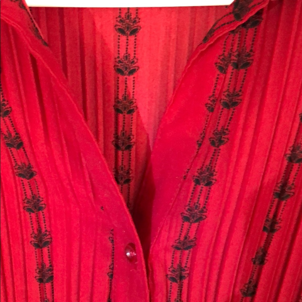 Blouse - Picture 2 of 8